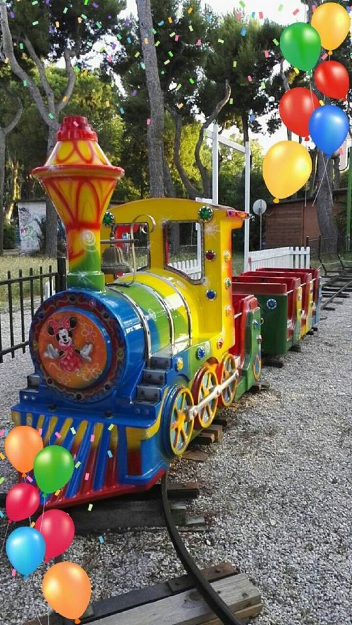 Trenino elettrico per bambini parco divertimento - Hakuna Matata