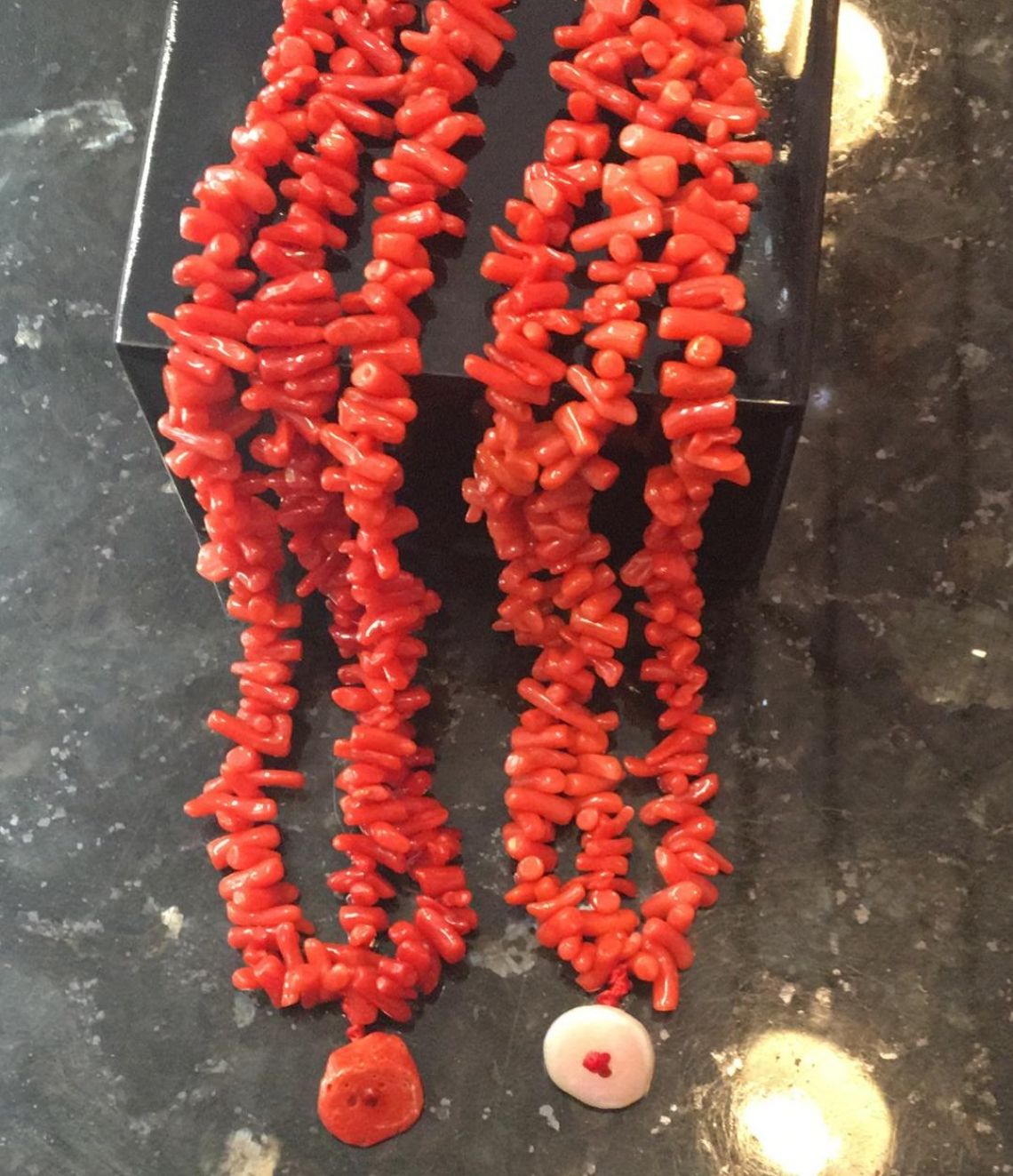 Realizzazione bracciale di corallo